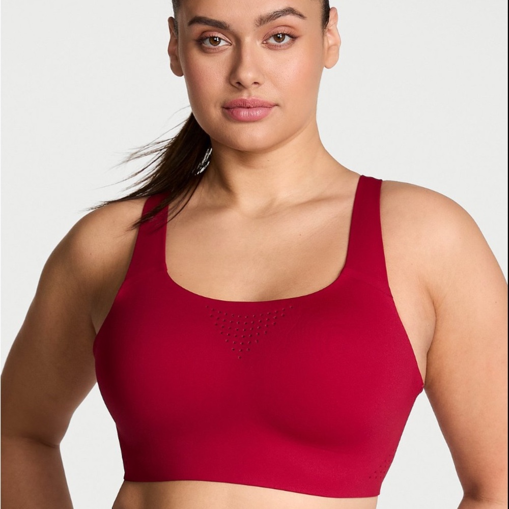 Women's Red Seamless Bra Victoria Secret Never Used